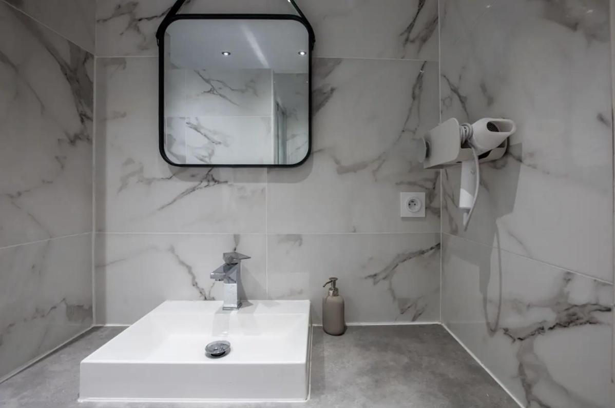 Studio Terrasse & Parking Gratuit En Residence Nîmes Zewnętrze zdjęcie