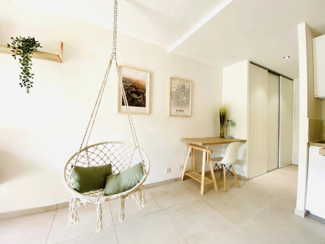 Studio Terrasse & Parking Gratuit En Residence Nîmes Zewnętrze zdjęcie
