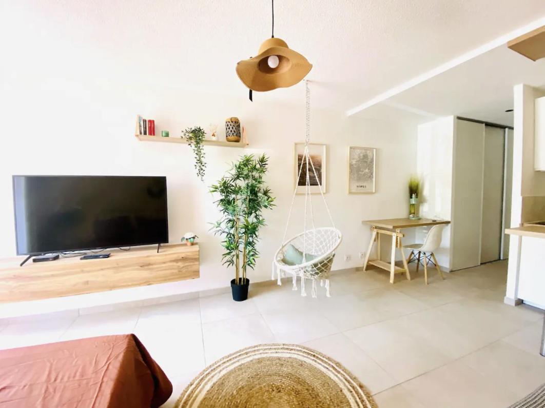 Studio Terrasse & Parking Gratuit En Residence Nîmes Zewnętrze zdjęcie