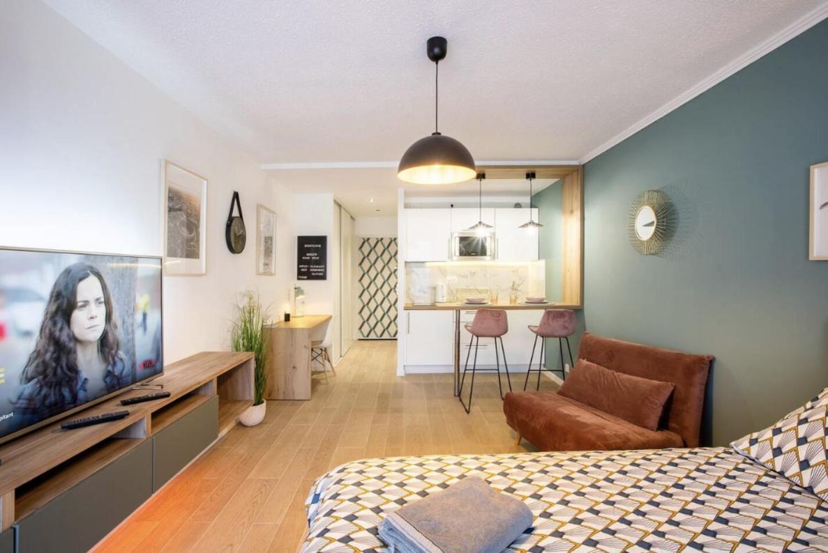 Studio Terrasse & Parking Gratuit En Residence Nîmes Zewnętrze zdjęcie